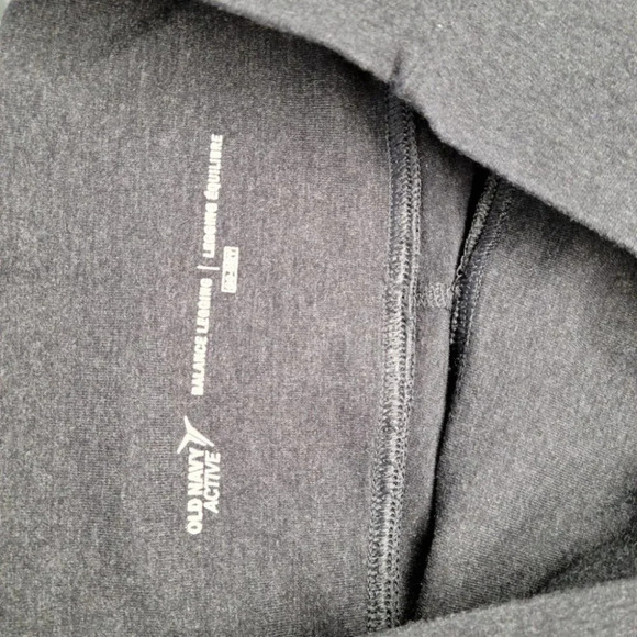 Old Navy Balance Leggings - Picture 5 of 7